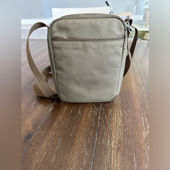 Tumi tech swing pack cross body bag - Picture 9 of 15